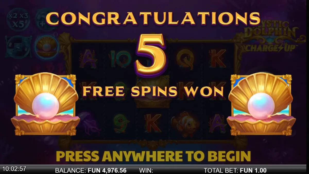 Pemandangan bawah laut yang cerah dengan lumba-lumba dan simbol slot di Mystic Dolphin Charge Up